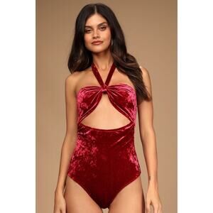 NWT Lulus Luxe Mood Wine‎ Red Crushed Velvet Cutout Halter Bodysuit
